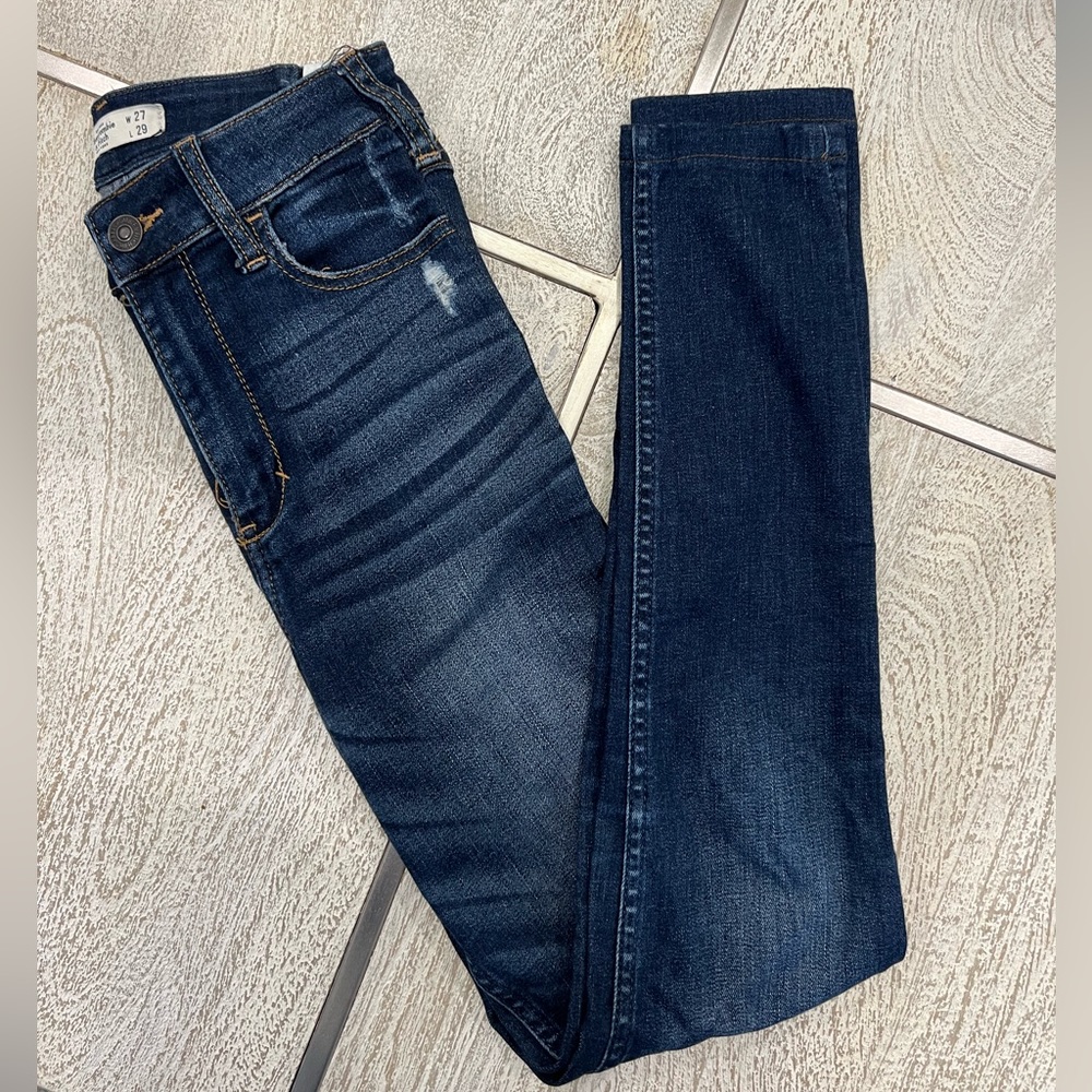 Abercrombie & Fitch Skinny Jeans Size 4S (short)